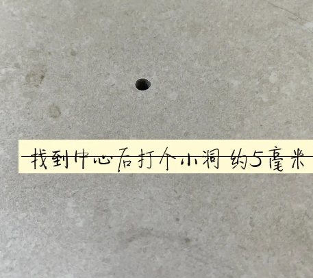 湘西瓷砖空鼓维修公司专业解答在瓷砖铺贴过程中，如果砂料搅拌不均匀，将会带来以下问题